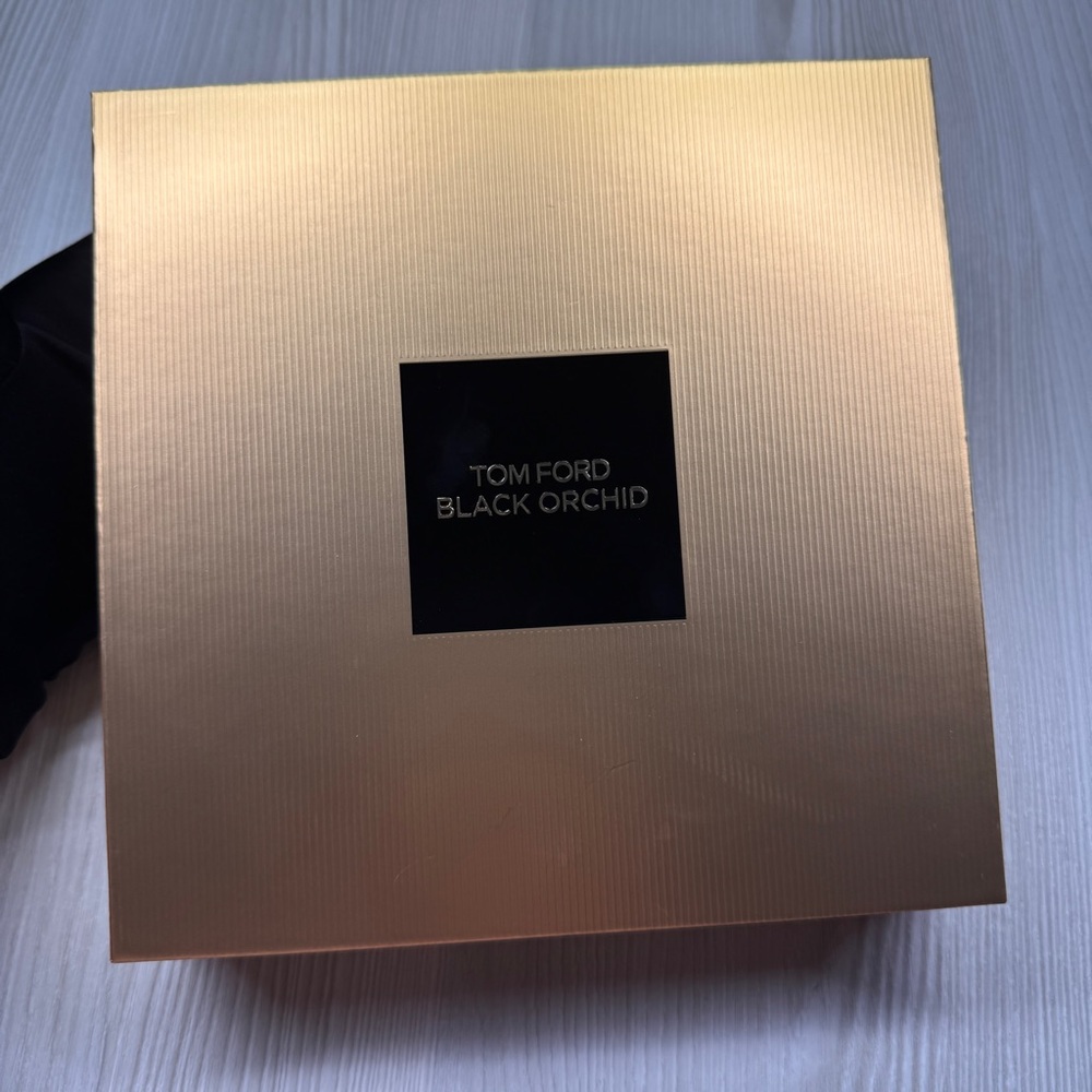 Tom Ford Black Orchid EDP 2pc Gift Set 50ml + 10ml Women’s Perfume - Picture 3 of 5